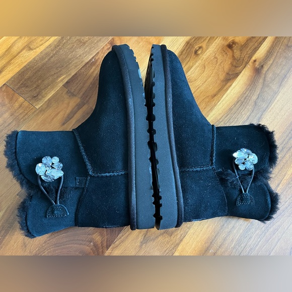 UGG Mini Bailey Button Gem Swarovski Crystal Black Suede Boots size 37, … - Picture 10 of 15
